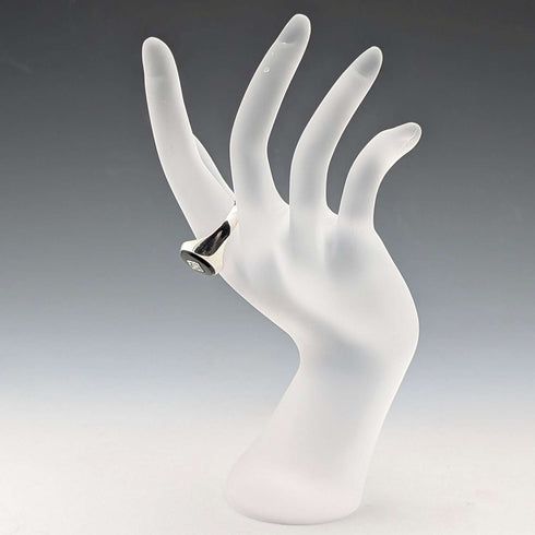 1987 British vintage sterling silver signet ring with onyx (size 20)