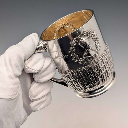 1896 年維多利亞女王鑽石禧年純銀馬克杯 161 克 弗雷德里克·奧古斯都·伯里奇