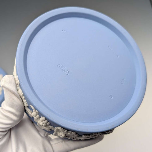 復古英國 Wedgwood Jasperware 淡藍色圓形糖果盒