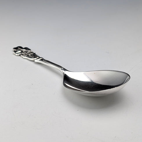 1982年 英国ヴィンテージ 純銀製 ティーキャディースプーン 13g クローバー装飾 J B Chatterley