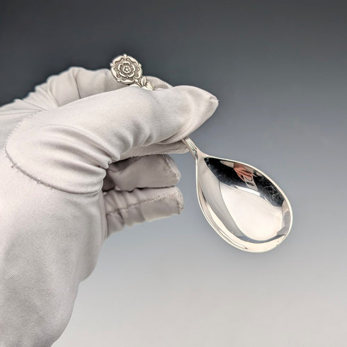 1982年 英国ヴィンテージ 純銀製 ティーキャディースプーン 13g 薔薇装飾 J B Chatterley