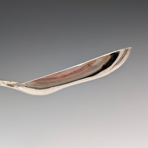 1971年 英国ヴィンテージ 純銀製 ティーキャディースプーン 19g 葡萄装飾 Bert Gordon