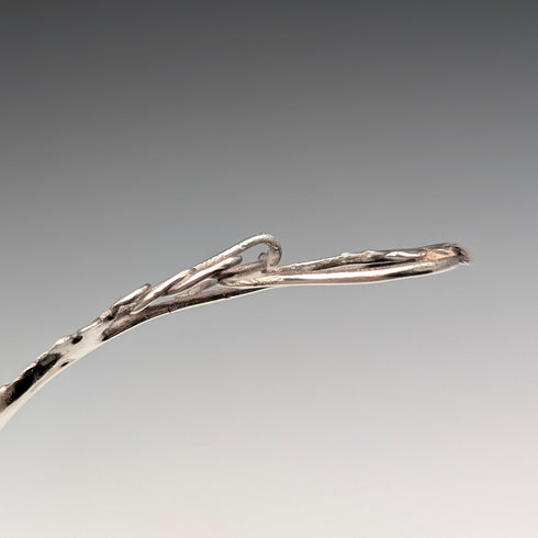 1971年 英国ヴィンテージ 純銀製 ティーキャディースプーン 19g 葡萄装飾 Bert Gordon