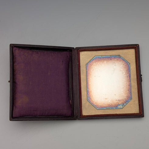 アンティーク レザー張りケース入り ダゲレオタイプ ペア