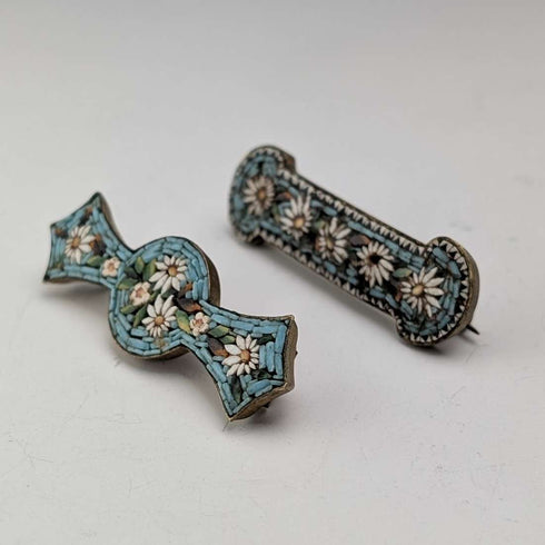一對帶有花卉裝飾的復古微馬賽克胸針