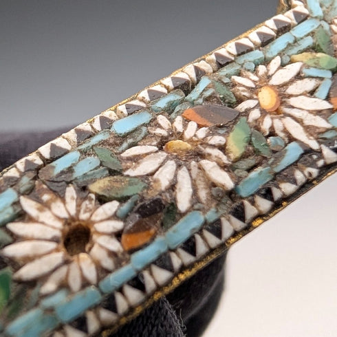 一對帶有花卉裝飾的復古微馬賽克胸針