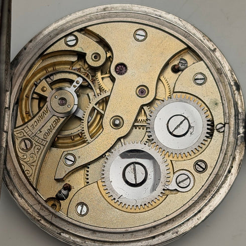 古董瑞士製造無簽名懷錶,銀色側面有黑金裝飾,纖薄獵錶殼,運作良好