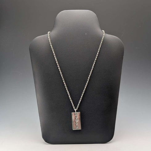 1977 British pure silver jubilee ingot pendant with pure silver necklace, total weight 42g, Ralph Weston