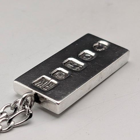 1977 British sterling silver jubilee ingot pendant 31g with necklace Ralph Weston