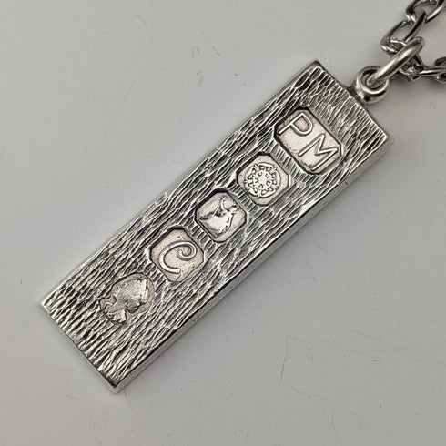 1977 British Britannia Silver Jubilee Ingot Pendant 14g with Necklace Pobjoy Mint