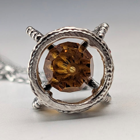 1979年 英国ヴィンテージ 王冠型ペンダント ネックレス付 GDM