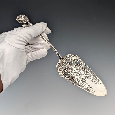 ヴィンテージ コンチネンタルシルバー製 バラ装飾 ペストリーサーバ 40g