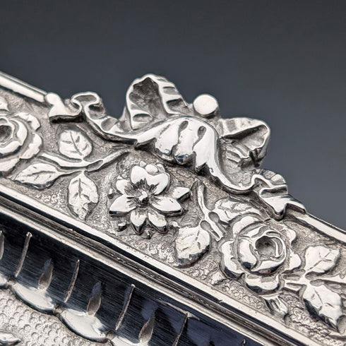 維多利亞中期英國古董銀盤浮雕方形梳妝台托盤