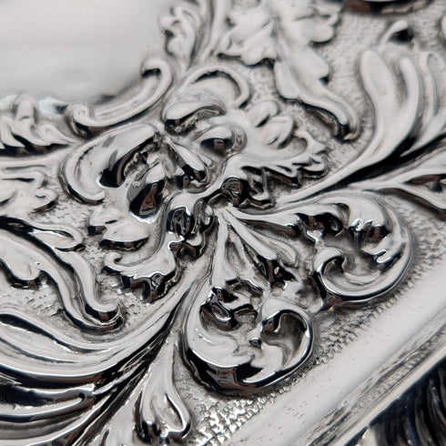 約 1900 年英國古董銀盤浮雕方形梳妝台托盤