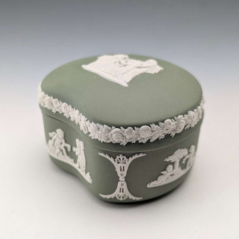 英國復古 Wedgwood Jasperware 豆形飾品盒,綠色