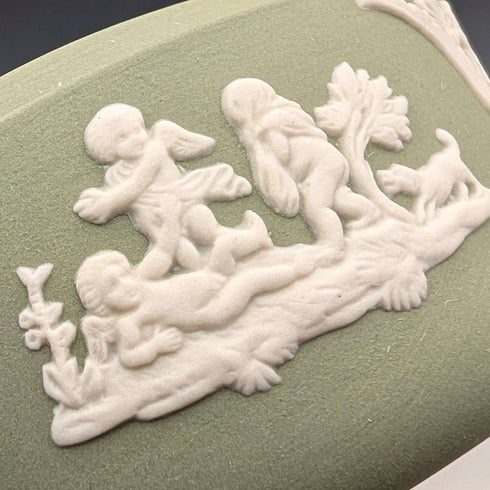英國復古 Wedgwood Jasperware 豆形飾品盒,綠色