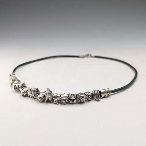 ヴィンテージ 純銀製 アニマルビーズ計56g レザーネックレス付