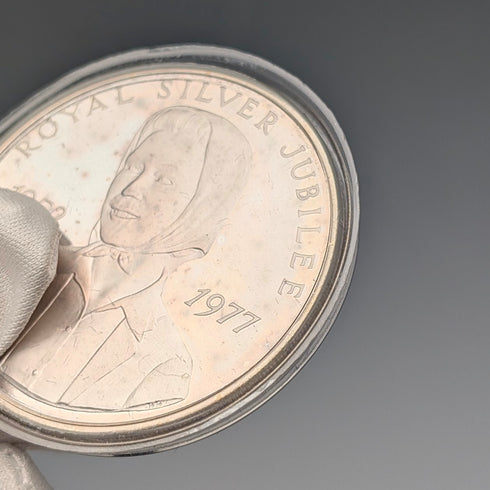 1977年 英国 純銀製 シルバージュビリー クラウン銀貨4個セット 計113g ケース入 Pobjoy Mint