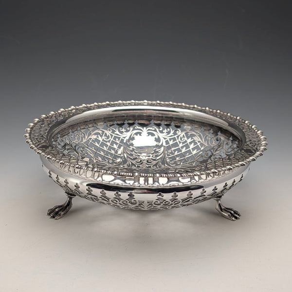 1911 British antique pierced earrings sterling silver footed fruit bowl 436g Goldsmiths&Silversmiths