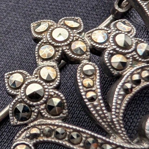 ヴィンテージ 純銀製 マーカサイト フローラル装飾 丸型ブローチ