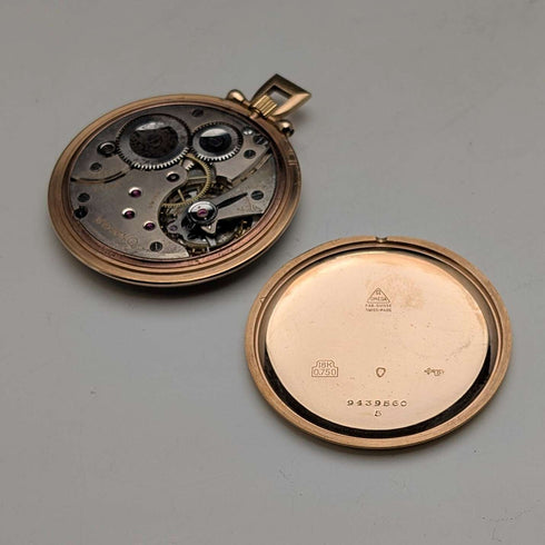 Circa 1939 Omega pocket watch, K18 yellow gold, thin open face, in good working order