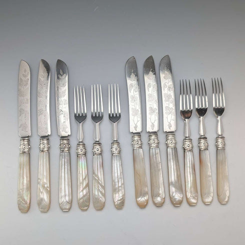 1870 年英國古董白色珍珠母貝手柄甜點餐具,6 對,木盒