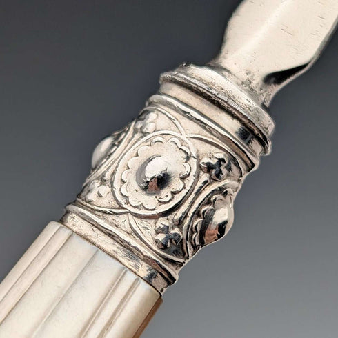 1870 年英國古董白色珍珠母貝手柄甜點餐具,6 對,木盒