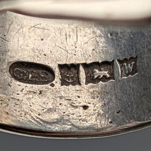 1971年 英国ヴィンテージ ヴィクトリアンデザイン 純銀製リング (9号)指輪