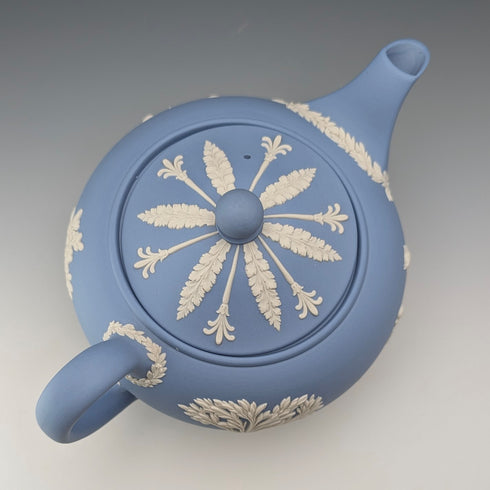 英国ヴィンテージ ウェッジウッド ティーポットジャスパーウェア ペールブルー