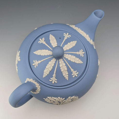 英國復古韋奇伍德茶壺 Jasperware 淡藍色
