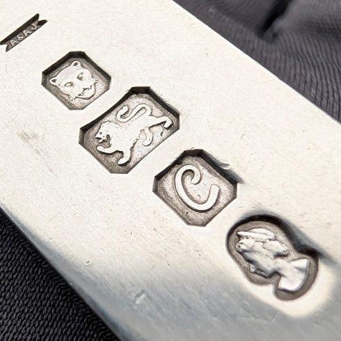 1977年 英国 純銀製 ジュビリーインゴットペンダント計29.8g 純銀ネックレス付 A&AJ