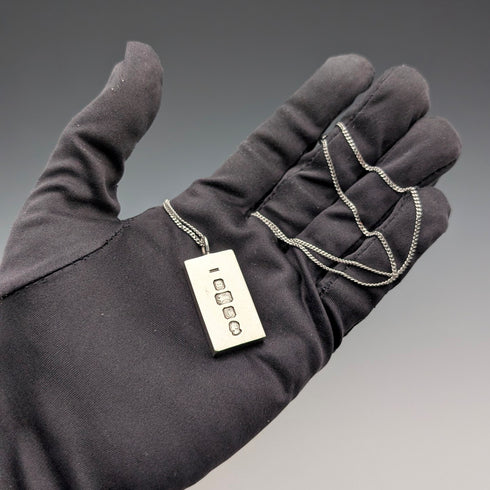 1977年 英国 純銀製 ジュビリーインゴットペンダント計29.8g 純銀ネックレス付 A&AJ