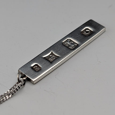 1977 British pure silver Jubilee ingot pendant, 11.8g, with pure silver necklace, MJ