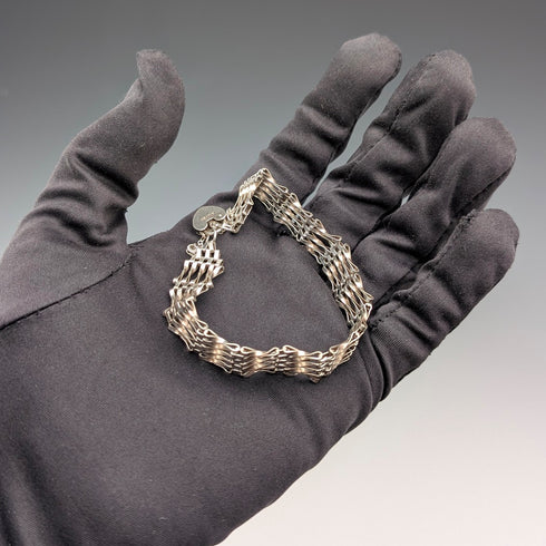 1970年 英国ヴィンテージ 純銀製 バーゲートスタイル ブレスレット 9g