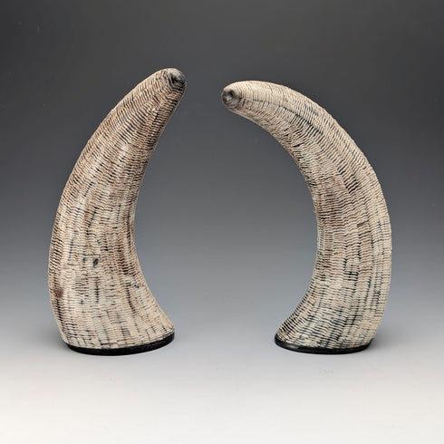 ヴィンテージ ホーン製 うろこ装飾 オブジェペア 置物