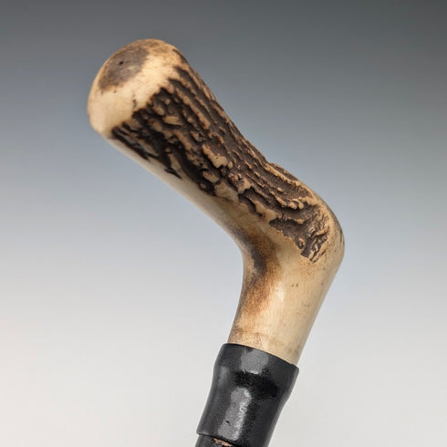 19 世紀晚期英國古董黑色桿手杖,配馬尺,鹿角手柄,93 厘米