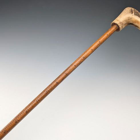 19 世紀晚期英國古董黑色桿手杖,配馬尺,鹿角手柄,93 厘米