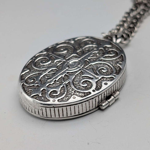British Vintage Sterling Silver Oval Locket Pendant with Sterling Silver Necklace, 38g Total, CHC