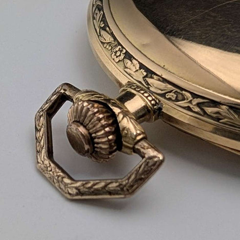 Girard-Perregaux pocket watch, circa 1930, 18K gold, hunter case, good working condition, with leather box.