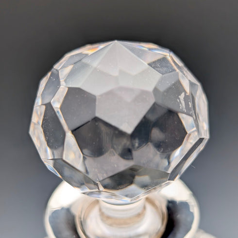 1983年 英国ヴィンテージ カットガラス 角型デキャンタ 純銀装飾 Garrard&Co