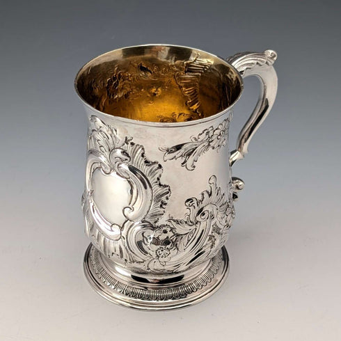 1765年 英国ジョージアン フローラル装飾 純銀製マグカップ 201g Walter Brind