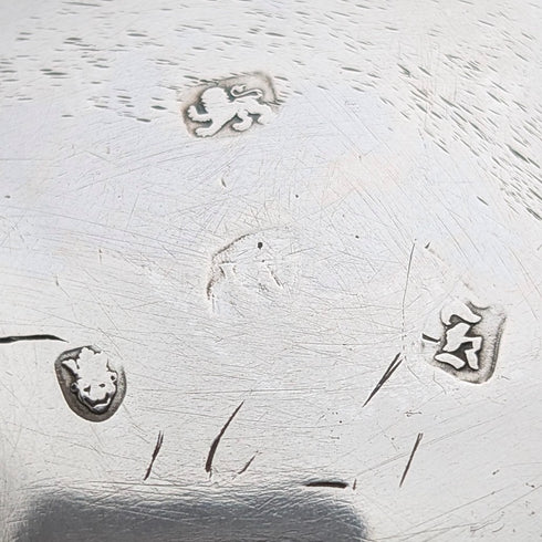 1765 年喬治亞風格花卉純銀馬克杯,201 克,Walter Brind