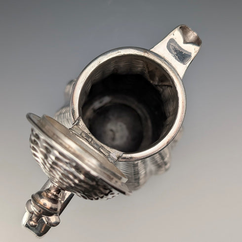 古董英國銀盤水壺,飾有編織藤條圖案