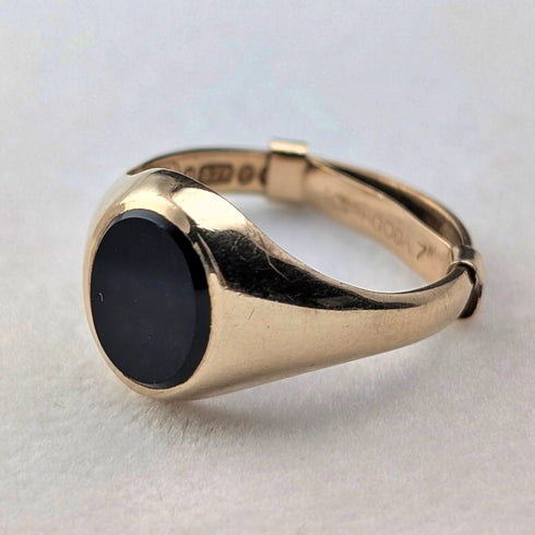 1966 British Vintage K9 Gold Signet Ring 3.3g (Size 14-16) Ring by Fred Manshaw Ltd