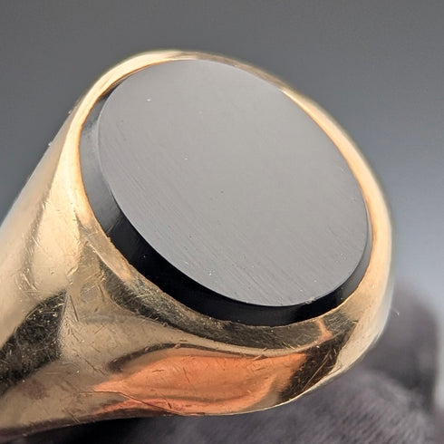 1966 British Vintage K9 Gold Signet Ring 3.3g (Size 14-16) Ring by Fred Manshaw Ltd