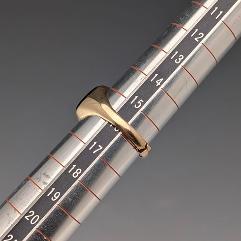 1966 British Vintage K9 Gold Signet Ring 3.3g (Size 14-16) Ring by Fred Manshaw Ltd