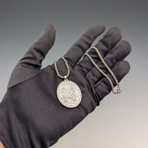 1977年 英国 純銀製 オーバル型ペンダント純銀ネックレス付 計22.4g