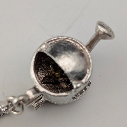 ヴィンテージ 純銀製ジョウロ型ペンダント 純銀ネックレス付き 計7.2g