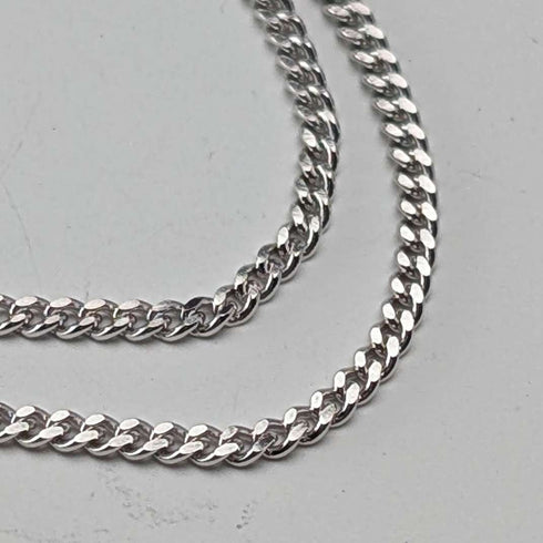 Vintage Sterling Silver Hourglass Pendant with Sterling Silver Necklace, Total 7.2g