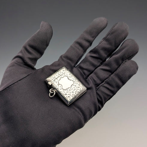 1907 British Antique Sterling Silver Vesta Case 15g Match Case Smith&Bartlam